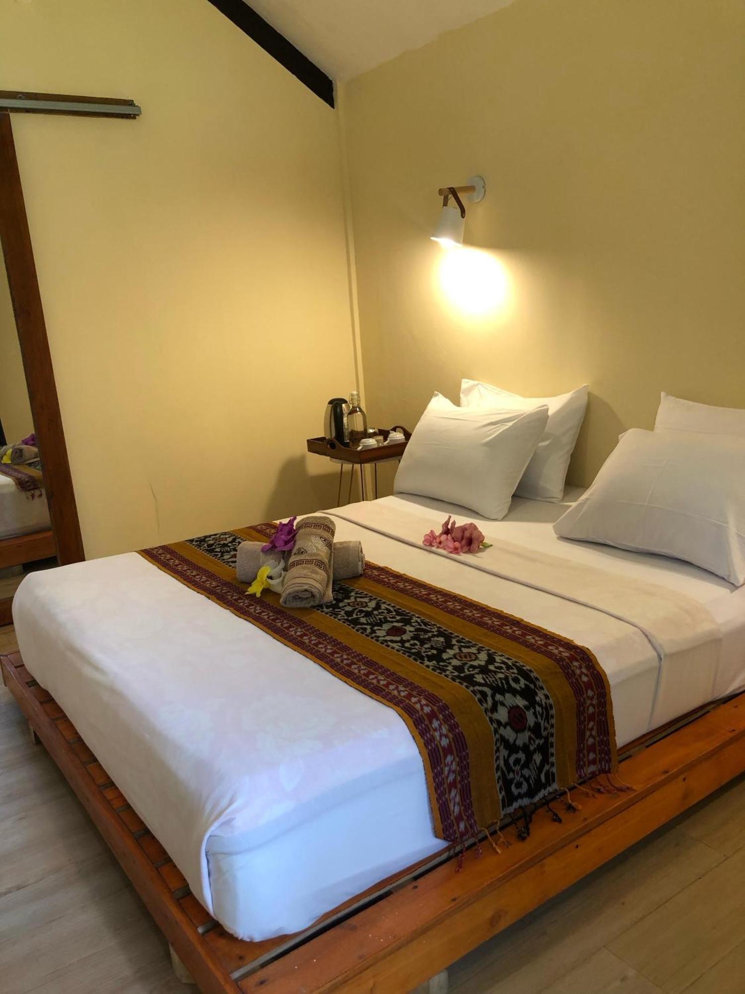 Waroeng Senaru Hotel Buitenkant foto